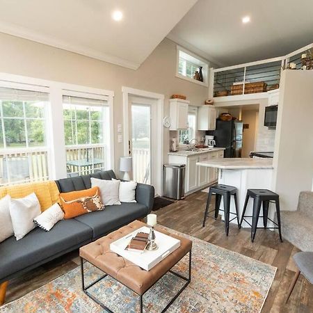Pet Friendly Tiny House Rental With New Access To Guadalupe River Nbtx Нью-Браунфелс Екстер'єр фото